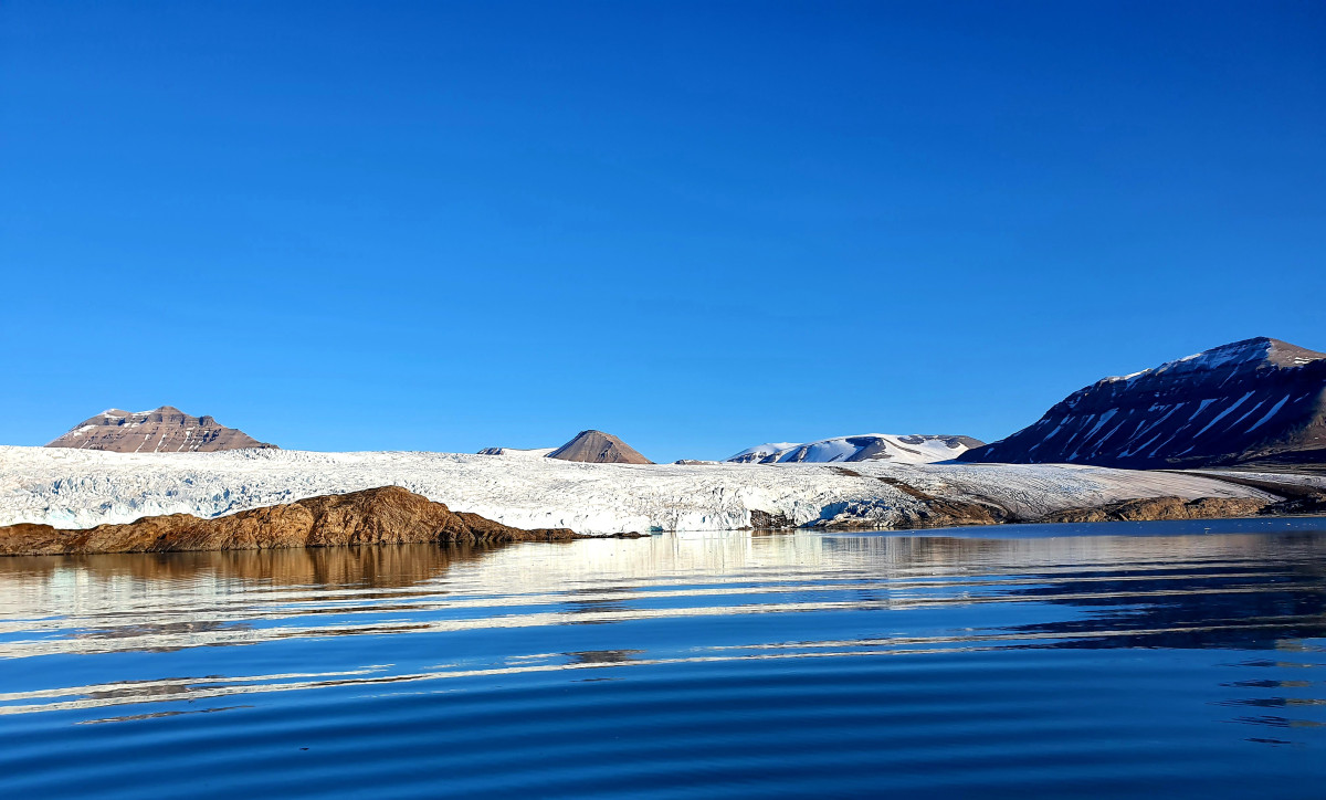     Foto:  Svalbard Line | La'mme skreddersyr 