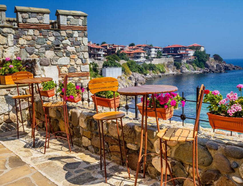 Café ved vannkanten i Sozopol - Bulgaria